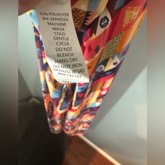 LuLaRoe Disney Princess Multi Color Leggings - Picture 7 of 7